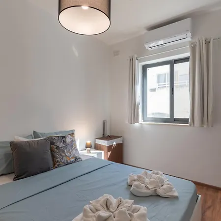 Lovely 2br In Swieqi Stylish, Cozy & By 360 Estates