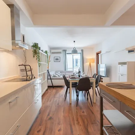 Lovely 2br In Swieqi Stylish, Cozy & By 360 Estates