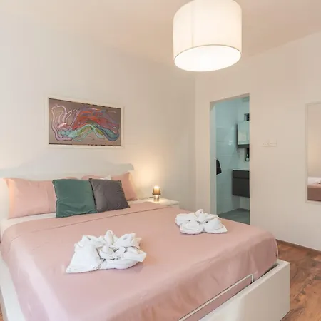 Lovely 2br In Swieqi Stylish, Cozy & By 360 Estates