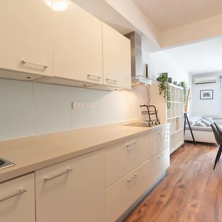 Lovely 2br In Swieqi Stylish, Cozy & By 360 Estates Apartament *